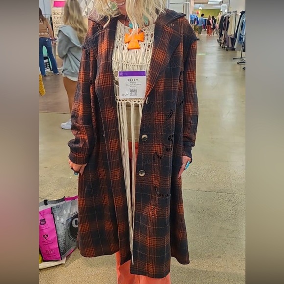 POL Plaid Jacket - Picture 1 of 2